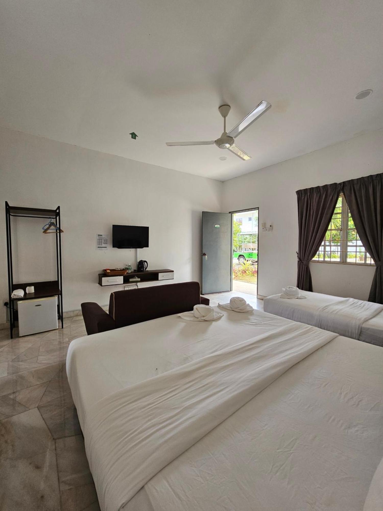Lilla Summer Retreat - Bentong Bagian luar foto