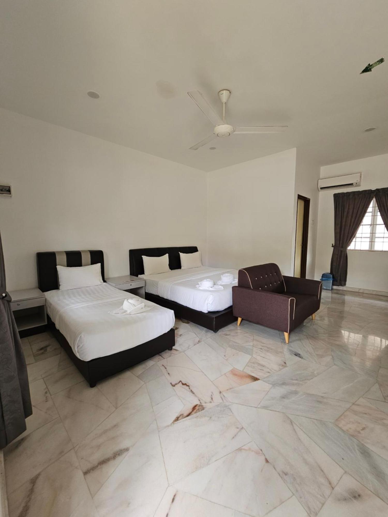 Lilla Summer Retreat - Bentong Bagian luar foto